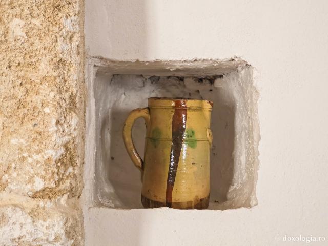 Pași de pelerin la Mănăstirea „Sfântul Arhanghel Mihail” Roukouniotis din Insula Symi