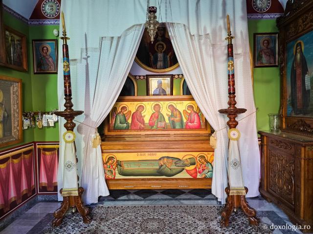 Închinare la moaștele Sfântului Cuvios Sava cel Nou din Kalymnos