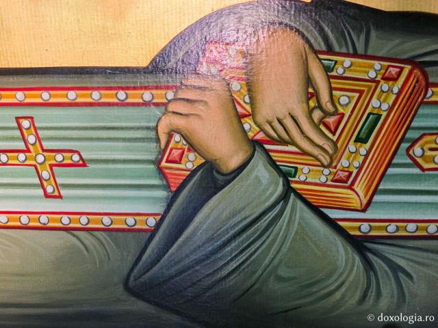 Închinare la moaștele Sfântului Cuvios Sava cel Nou din Kalymnos