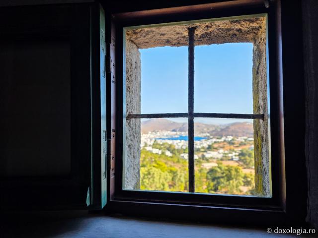 Peștera Apocalipsei din Insula Patmos – locul în care Sfântului Ioan Evanghelistul i s-a descoperit taina cea de pe urmă / Foto: Magda Buftea Peștera Apocalipsei din Insula Patmos – locul în care Sfântului Ioan Evanghelistul i s-a descoperit taina cea de pe urmă