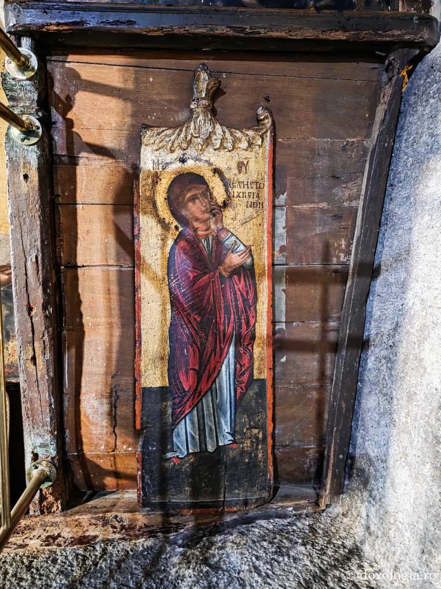Peștera Apocalipsei din Insula Patmos – locul în care Sfântului Ioan Evanghelistul i s-a descoperit taina cea de pe urmă / Foto: Magda Buftea Maica Domnului - Peștera Apocalipsei din Insula Patmos – locul în care Sfântului Ioan Evanghelistul i s-a descoperit taina cea de pe urmă