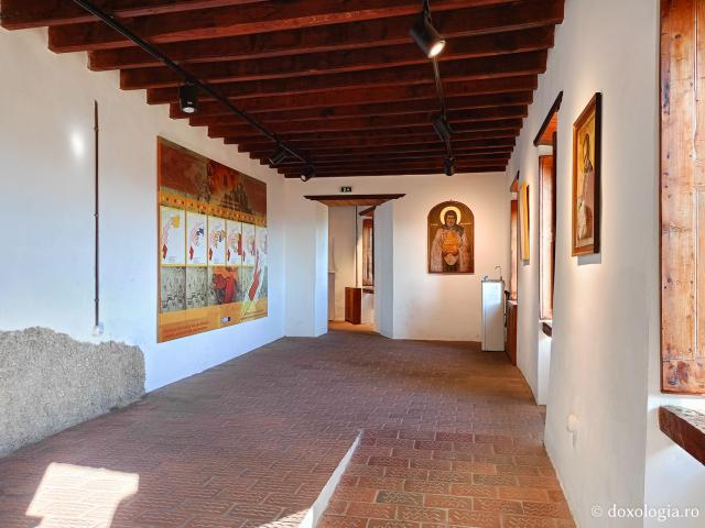 Peștera Apocalipsei din Insula Patmos – locul în care Sfântului Ioan Evanghelistul i s-a descoperit taina cea de pe urmă Peștera Apocalipsei din Insula Patmos – locul în care Sfântului Ioan Evanghelistul i s-a descoperit taina cea de pe urmă