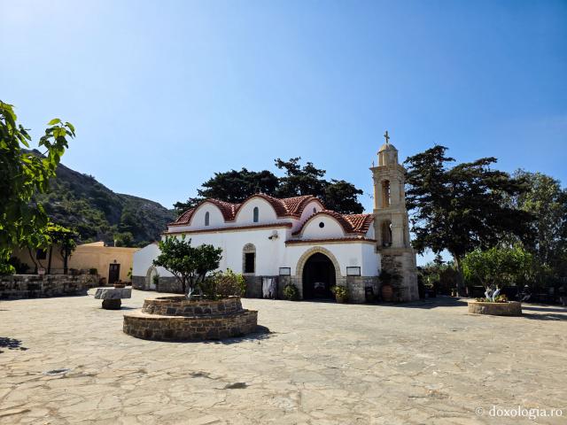 Frumusețea Mănăstirii „Panaghia Skiadeni” din Rodos