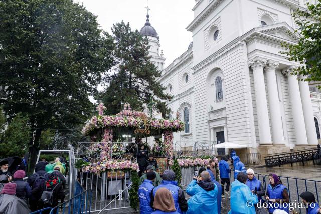 Jurnal de pelerin la Sfânta Cuvioasă Parascheva 2025