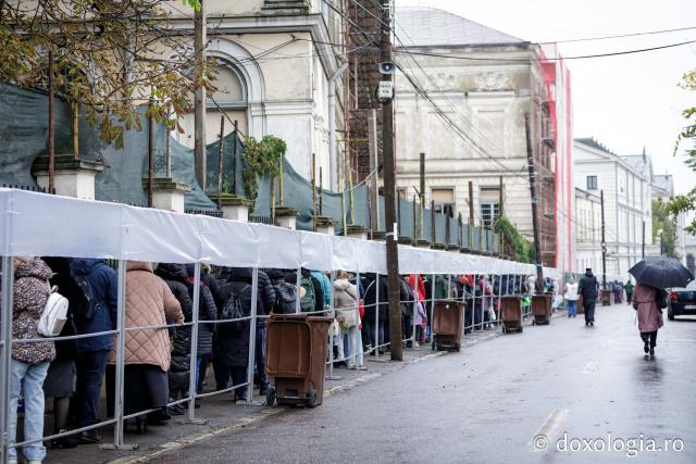 Jurnal de pelerin la Sfânta Cuvioasă Parascheva – Ziua a II-a, 9 octombrie 2025 / foto: Oana Nechifor (Foto) Jurnal de pelerin la Sfânta Cuvioasă Parascheva – Ziua II
