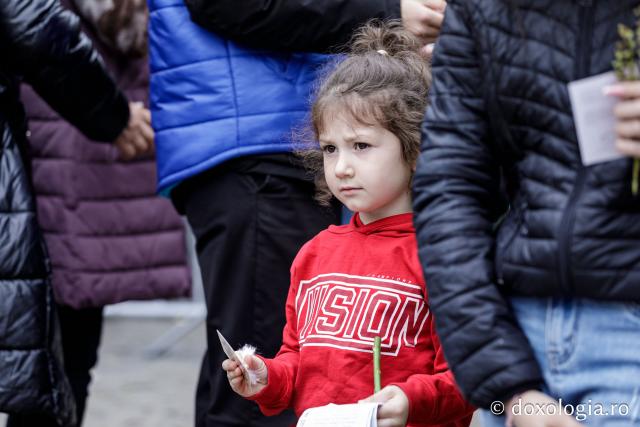 Jurnal de pelerin la Sfânta Cuvioasă Parascheva – Ziua a III-a, 10 octombrie 2025 / foto: Oana Nechifor Jurnal de pelerin la Sfânta Cuvioasă Parascheva 2025