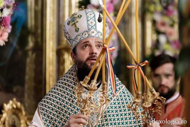 PS Teofil Trotușanul a slujit Sfânta Liturghie în a patra zi a Hramului Sfintei Parascheva / foto: Oana Nechifor (Foto) PS Teofil Trotușanul a slujit Sfânta Liturghie în a patra zi a Hramului Sfintei Parascheva