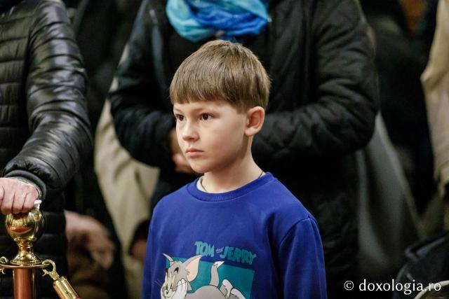 PS Teofil Trotușanul a slujit Sfânta Liturghie în a patra zi a Hramului Sfintei Parascheva / foto: Oana Nechifor (Foto) PS Teofil Trotușanul a slujit Sfânta Liturghie în a patra zi a Hramului Sfintei Parascheva