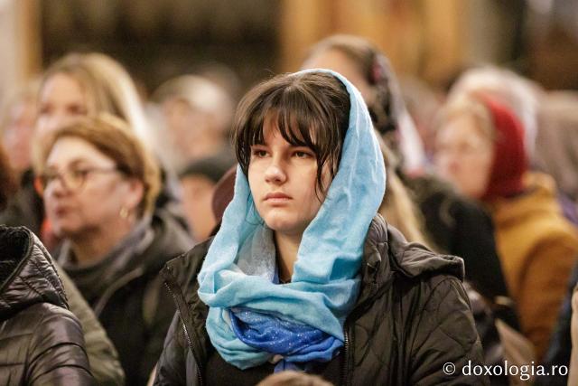 PS Teofil Trotușanul a slujit Sfânta Liturghie în a patra zi a Hramului Sfintei Parascheva / foto: Oana Nechifor (Foto) PS Teofil Trotușanul a slujit Sfânta Liturghie în a patra zi a Hramului Sfintei Parascheva