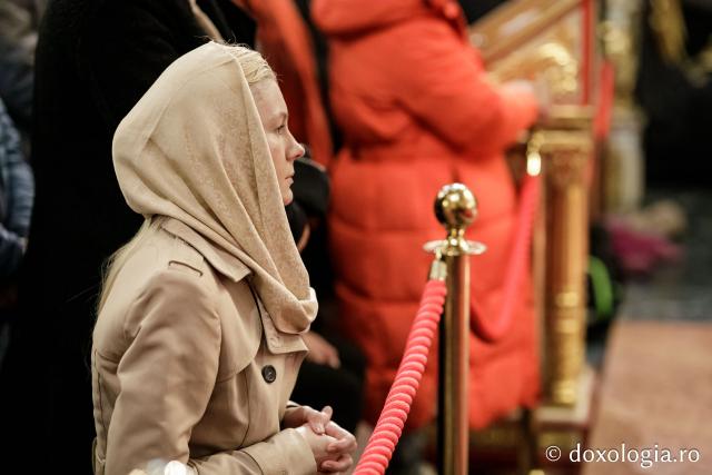 PS Teofil Trotușanul a slujit Sfânta Liturghie în a patra zi a Hramului Sfintei Parascheva / foto: Oana Nechifor (Foto) PS Teofil Trotușanul a slujit Sfânta Liturghie în a patra zi a Hramului Sfintei Parascheva