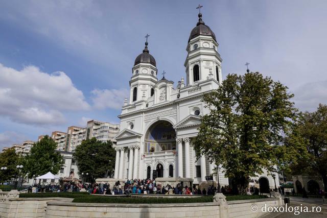 Jurnal de pelerin la Sfânta Cuvioasă Parascheva – Ziua a IV-a, 11 octombrie 2025 / foto: Oana Nechifor (Foto) Dor de sfinți și chipuri luminate: jurnal de pelerin la Sfânta Cuvioasă Parascheva – Ziua a IV-a