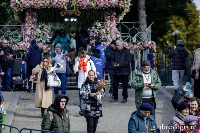 Jurnal de pelerin la Sfânta Cuvioasă Parascheva – Ziua a IV-a, 11 octombrie 2025 / foto: Oana Nechifor (Foto) Dor de sfinți și chipuri luminate: jurnal de pelerin la Sfânta Cuvioasă Parascheva – Ziua a IV-a