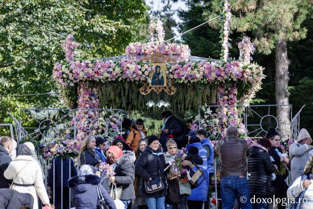 Jurnal de pelerin la Sfânta Cuvioasă Parascheva – Ziua a IV-a, 11 octombrie 2025 / foto: Oana Nechifor (Foto) Dor de sfinți și chipuri luminate: jurnal de pelerin la Sfânta Cuvioasă Parascheva – Ziua a IV-a