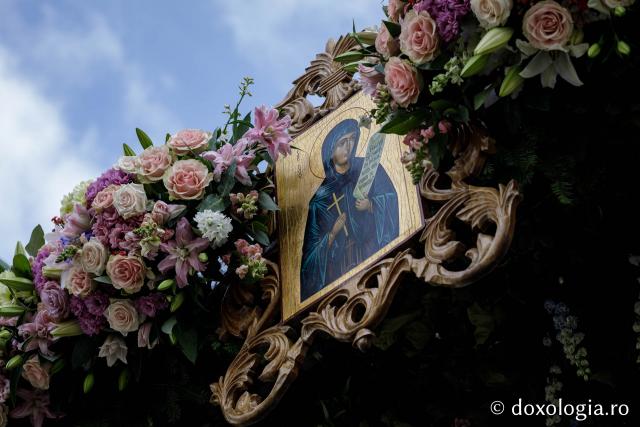 Jurnal de pelerin la Sfânta Cuvioasă Parascheva – Ziua a IV-a, 11 octombrie 2025 / foto: Oana Nechifor (Foto) Dor de sfinți și chipuri luminate: jurnal de pelerin la Sfânta Cuvioasă Parascheva – Ziua a IV-a