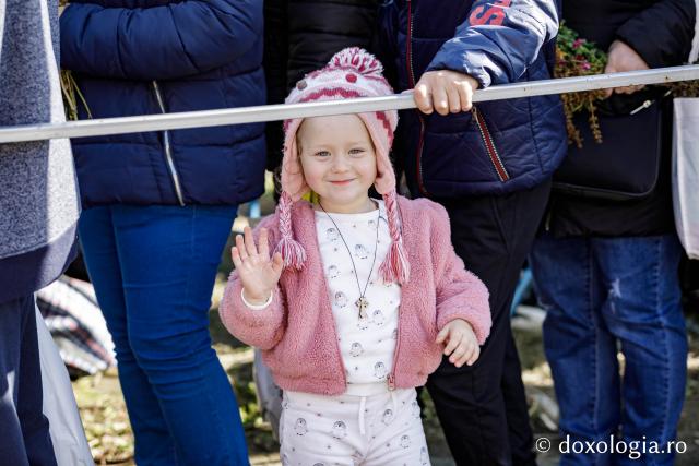 Jurnal de pelerin la Sfânta Cuvioasă Parascheva – Ziua a IV-a, 11 octombrie 2025 / foto: Oana Nechifor (Foto) Dor de sfinți și chipuri luminate: jurnal de pelerin la Sfânta Cuvioasă Parascheva – Ziua a IV-a
