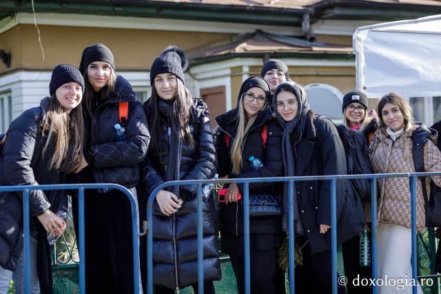 Jurnal de pelerin la Sfânta Cuvioasă Parascheva – Ziua a IV-a, 11 octombrie 2025 / foto: Oana Nechifor (Foto) Dor de sfinți și chipuri luminate: jurnal de pelerin la Sfânta Cuvioasă Parascheva – Ziua a IV-a