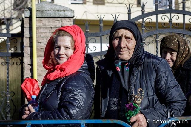 Jurnal de pelerin la Sfânta Cuvioasă Parascheva – Ziua a IV-a, 11 octombrie 2025 / foto: Oana Nechifor (Foto) Dor de sfinți și chipuri luminate: jurnal de pelerin la Sfânta Cuvioasă Parascheva – Ziua a IV-a