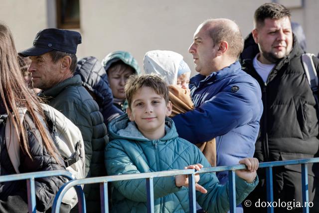 Jurnal de pelerin la Sfânta Cuvioasă Parascheva – Ziua a IV-a, 11 octombrie 2025 / foto: Oana Nechifor (Foto) Dor de sfinți și chipuri luminate: jurnal de pelerin la Sfânta Cuvioasă Parascheva – Ziua a IV-a