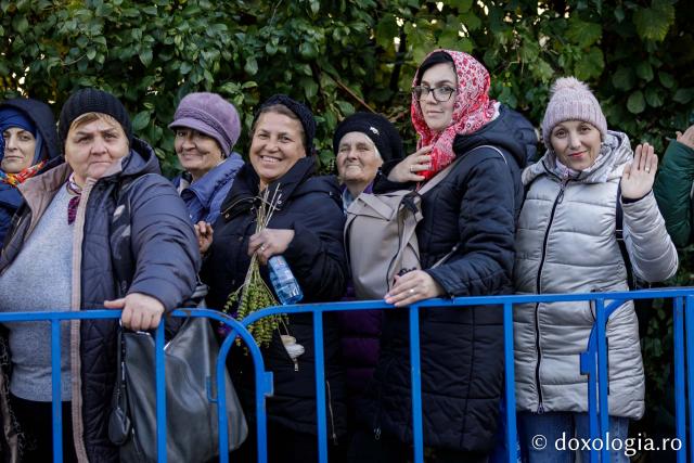 Jurnal de pelerin la Sfânta Cuvioasă Parascheva – Ziua a IV-a, 11 octombrie 2025 / foto: Oana Nechifor (Foto) Dor de sfinți și chipuri luminate: jurnal de pelerin la Sfânta Cuvioasă Parascheva – Ziua a IV-a