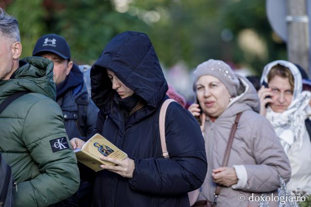 Jurnal de pelerin la Sfânta Cuvioasă Parascheva – Ziua a IV-a, 11 octombrie 2025 / foto: Oana Nechifor (Foto) Dor de sfinți și chipuri luminate: jurnal de pelerin la Sfânta Cuvioasă Parascheva – Ziua a IV-a
