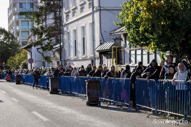 Jurnal de pelerin la Sfânta Cuvioasă Parascheva – Ziua a IV-a, 11 octombrie 2025 / foto: Oana Nechifor (Foto) Dor de sfinți și chipuri luminate: jurnal de pelerin la Sfânta Cuvioasă Parascheva – Ziua a IV-a