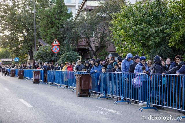 Jurnal de pelerin la Sfânta Cuvioasă Parascheva – Ziua a IV-a, 11 octombrie 2025 / foto: Oana Nechifor (Foto) Dor de sfinți și chipuri luminate: jurnal de pelerin la Sfânta Cuvioasă Parascheva – Ziua a IV-a