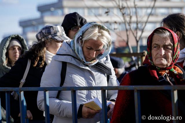 Jurnal de pelerin la Sfânta Cuvioasă Parascheva – Ziua a IV-a, 11 octombrie 2025 / foto: Oana Nechifor (Foto) Dor de sfinți și chipuri luminate: jurnal de pelerin la Sfânta Cuvioasă Parascheva – Ziua a IV-a