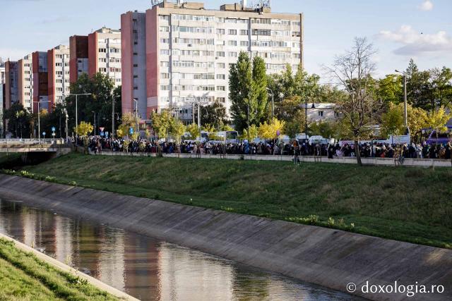 Jurnal de pelerin la Sfânta Cuvioasă Parascheva – Ziua a IV-a, 11 octombrie 2025 / foto: Oana Nechifor (Foto) Dor de sfinți și chipuri luminate: jurnal de pelerin la Sfânta Cuvioasă Parascheva – Ziua a IV-a