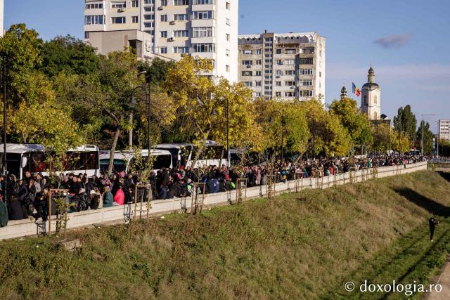 Jurnal de pelerin la Sfânta Cuvioasă Parascheva – Ziua a IV-a, 11 octombrie 2025 / foto: Oana Nechifor (Foto) Dor de sfinți și chipuri luminate: jurnal de pelerin la Sfânta Cuvioasă Parascheva – Ziua a IV-a