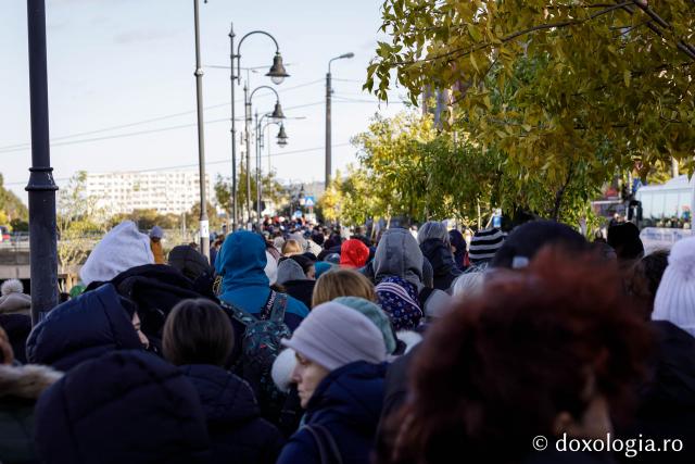Jurnal de pelerin la Sfânta Cuvioasă Parascheva – Ziua a IV-a, 11 octombrie 2025 / foto: Oana Nechifor (Foto) Dor de sfinți și chipuri luminate: jurnal de pelerin la Sfânta Cuvioasă Parascheva – Ziua a IV-a