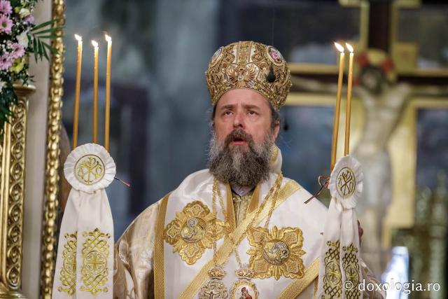 IPS Filotheos, Mitropolit de Tesalonic a slujit Sfânta Liturghie în a cincea zi a Hramului Sfintei Parascheva / foto: Oana Nechifor (Foto) IPS Filotheos, Mitropolit de Tesalonic, a slujit Sfânta Liturghie în a cincea zi a Hramului Sfintei Parascheva