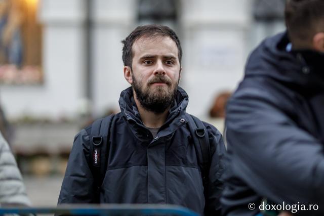 (Foto) Noapte de Înviere în Iași: Pelerinaj pe Calea Sfinților Parascheva și Grigorie Palama