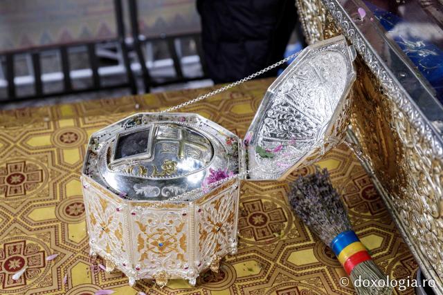 Jurnal de pelerin la Sfânta Cuvioasă Parascheva – Ziua a VI-a, 13 octombrie 2025 / foto: Oana Nechifor Jurnal de pelerin la Sfânta Cuvioasă Parascheva 2025