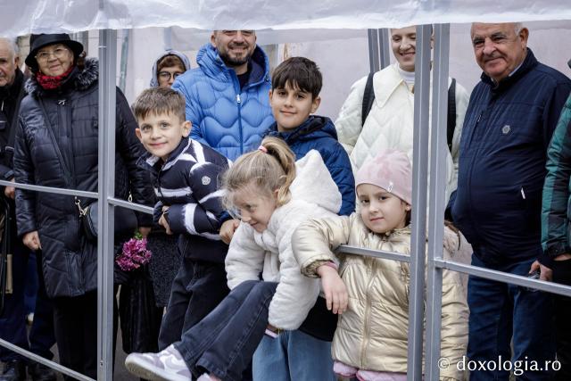 Jurnal de pelerin la Sfânta Cuvioasă Parascheva – Ziua a VI-a, 13 octombrie 2025 / foto: Oana Nechifor Jurnal de pelerin la Sfânta Cuvioasă Parascheva 2025