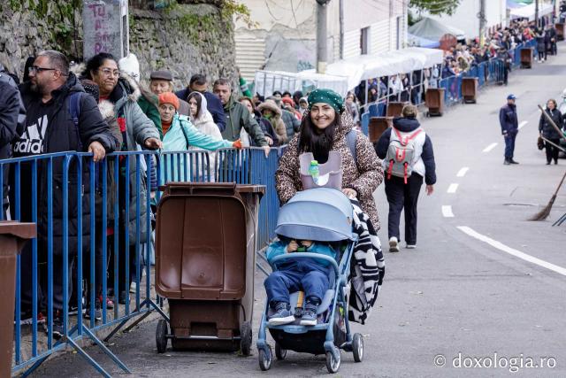 Jurnal de pelerin la Sfânta Cuvioasă Parascheva – Ziua a VI-a, 13 octombrie 2025 / foto: Oana Nechifor Jurnal de pelerin la Sfânta Cuvioasă Parascheva 2025