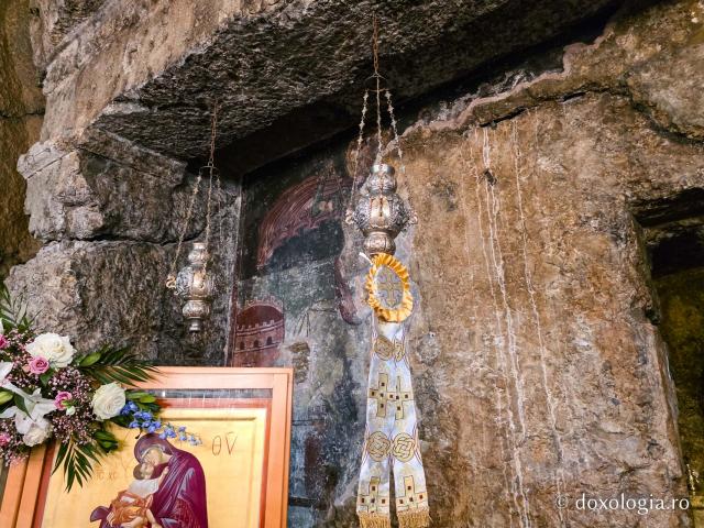 Sub ocrotirea Maicii Domnului și a Sfântului Dimitrie –  biserica situată pe un deal deasupra orașului Sidirokastro