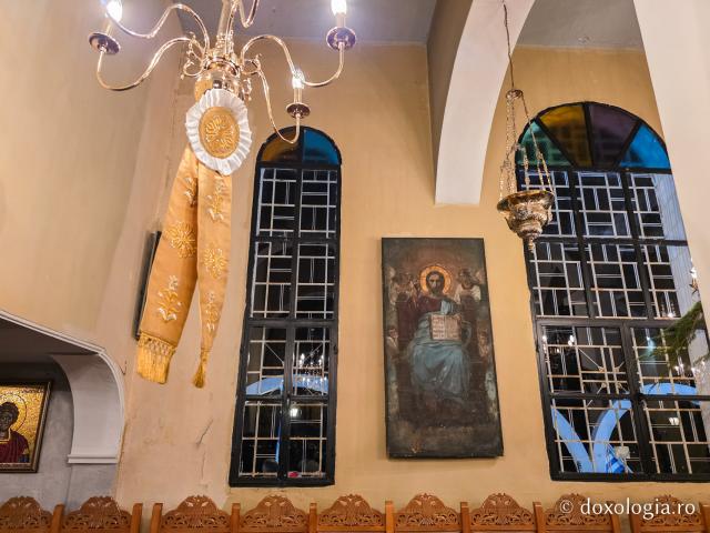 Sub ocrotirea Maicii Domnului și a Sfântului Dimitrie –  biserica situată pe un deal deasupra orașului Sidirokastro