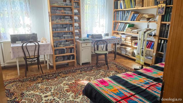 Pași în tăcere – chilia Părintelui Teofil Părăian