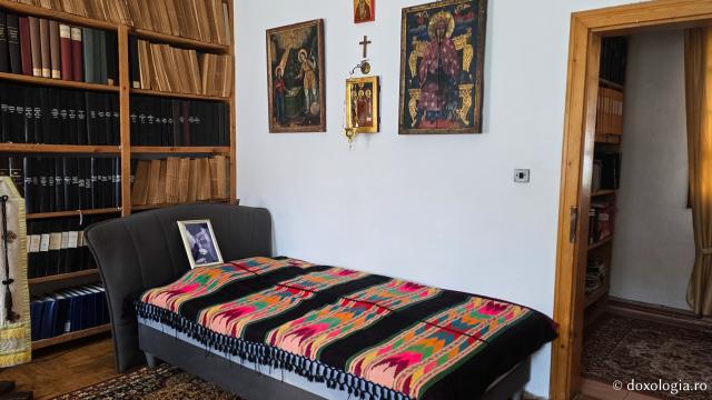Pași în tăcere – chilia Părintelui Teofil Părăian