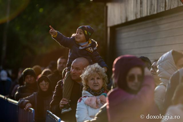 Jurnal de pelerin la Sfânta Cuvioasă Parascheva – Ziua a IV-a, 11 octombrie 2025 / foto: Claudiu Pântea (Foto) Dor de sfinți și chipuri luminate: jurnal de pelerin la Sfânta Cuvioasă Parascheva – Ziua a IV-a