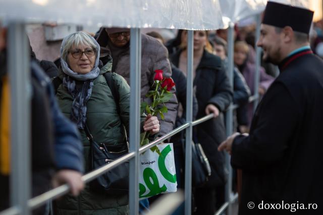 Jurnal de pelerin la Sfânta Cuvioasă Parascheva – Ziua a IV-a, 11 octombrie 2025 / foto: Claudiu Pântea (Foto) Dor de sfinți și chipuri luminate: jurnal de pelerin la Sfânta Cuvioasă Parascheva – Ziua a IV-a