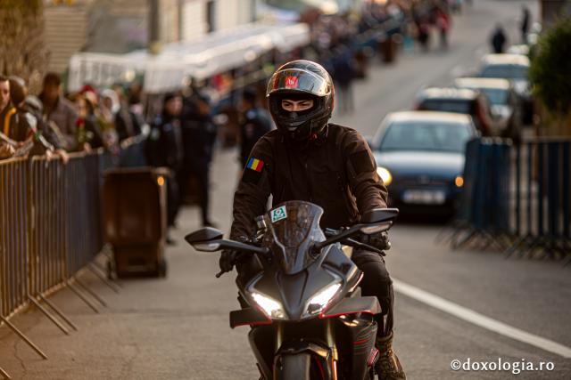 (Foto) Voluntarii Sfintei Parascheva – mâini care slujesc, inimi care veghează