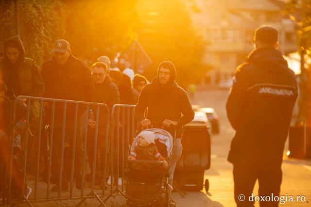 Jurnal de pelerin la Sfânta Cuvioasă Parascheva – Ziua a IV-a, 11 octombrie 2025 / foto: Claudiu Pântea (Foto) Dor de sfinți și chipuri luminate: jurnal de pelerin la Sfânta Cuvioasă Parascheva – Ziua a IV-a