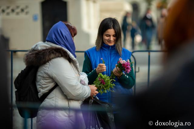 Jurnal de pelerin la Sfânta Cuvioasă Parascheva – Ziua a IV-a, 11 octombrie 2025 / foto: Claudiu Pântea (Foto) Dor de sfinți și chipuri luminate: jurnal de pelerin la Sfânta Cuvioasă Parascheva – Ziua a IV-a