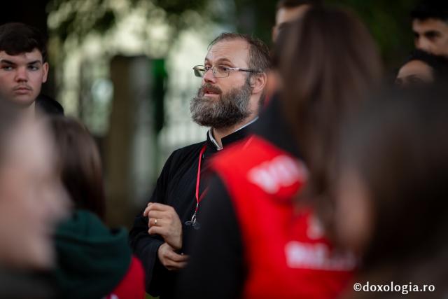 (Foto) Voluntarii Sfintei Parascheva – mâini care slujesc, inimi care veghează