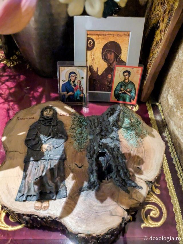 Pe urmele Cuvioasei Anastasia Vlachos la Mănăstirea Maica Îngerilor „Kyra” din Corfu
