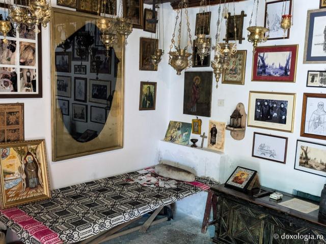 Pe urmele Cuvioasei Anastasia Vlachos la Mănăstirea Maica Îngerilor „Kyra” din Corfu
