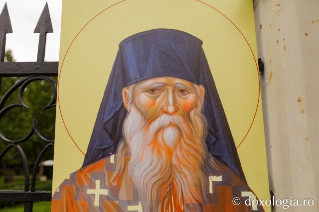 Sfinții români ai Centenarului Patriarhiei Române