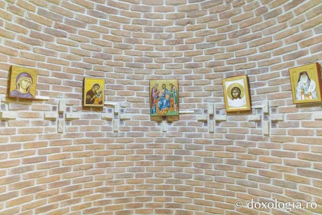 A treia ediție a expoziției de icoane „Veronica” la Iași