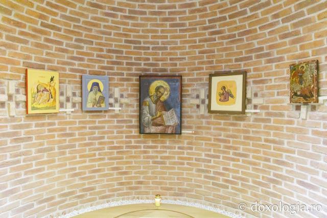 A treia ediție a expoziției de icoane „Veronica” la Iași